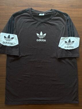 Adidas Originals tee